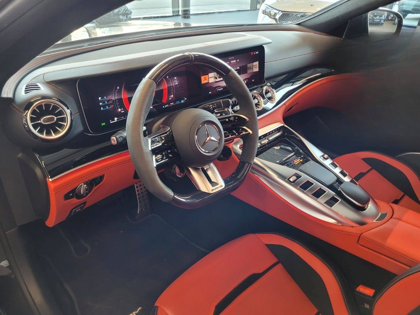 Mercedes-Benz Mercedes-AMG GT 43 4MATIC+ BURMESTER 3D 21" AERO foto 13