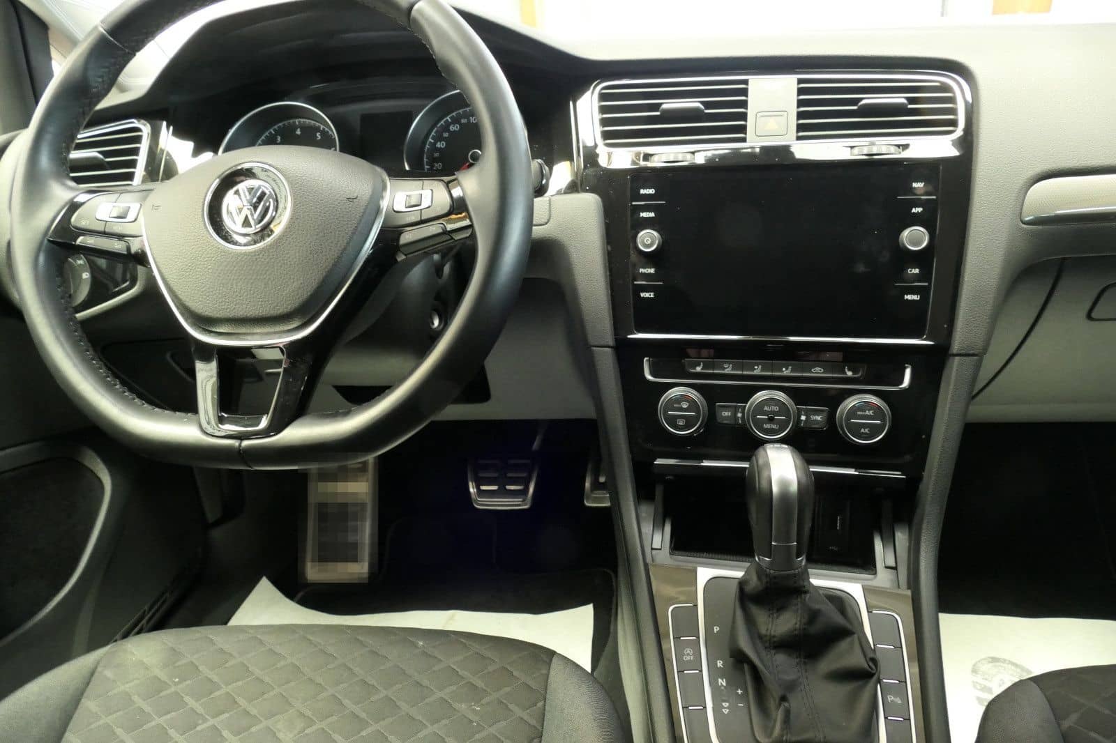 Volkswagen Golf VII Lim. Join *AUT*NAV*PDC*SHZ*ALU*DSG* foto 17