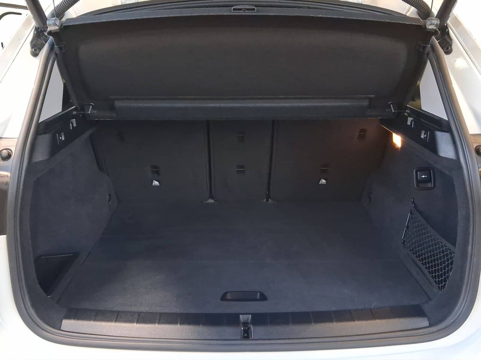 BMW X1 sDrive18i LED ParkAs SHZ RFK foto 13