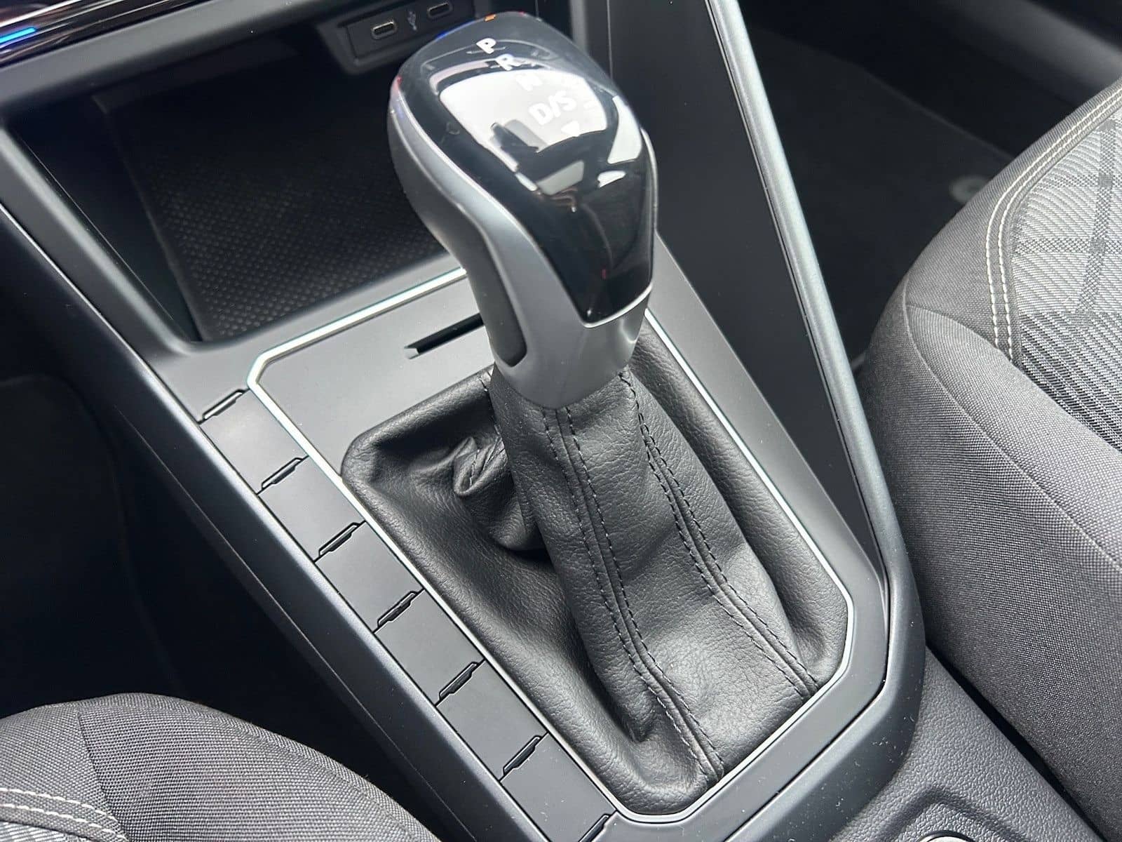 Volkswagen Taigo R-Line Automatik dig.Cockpit*MatrixLED*IQD foto 9