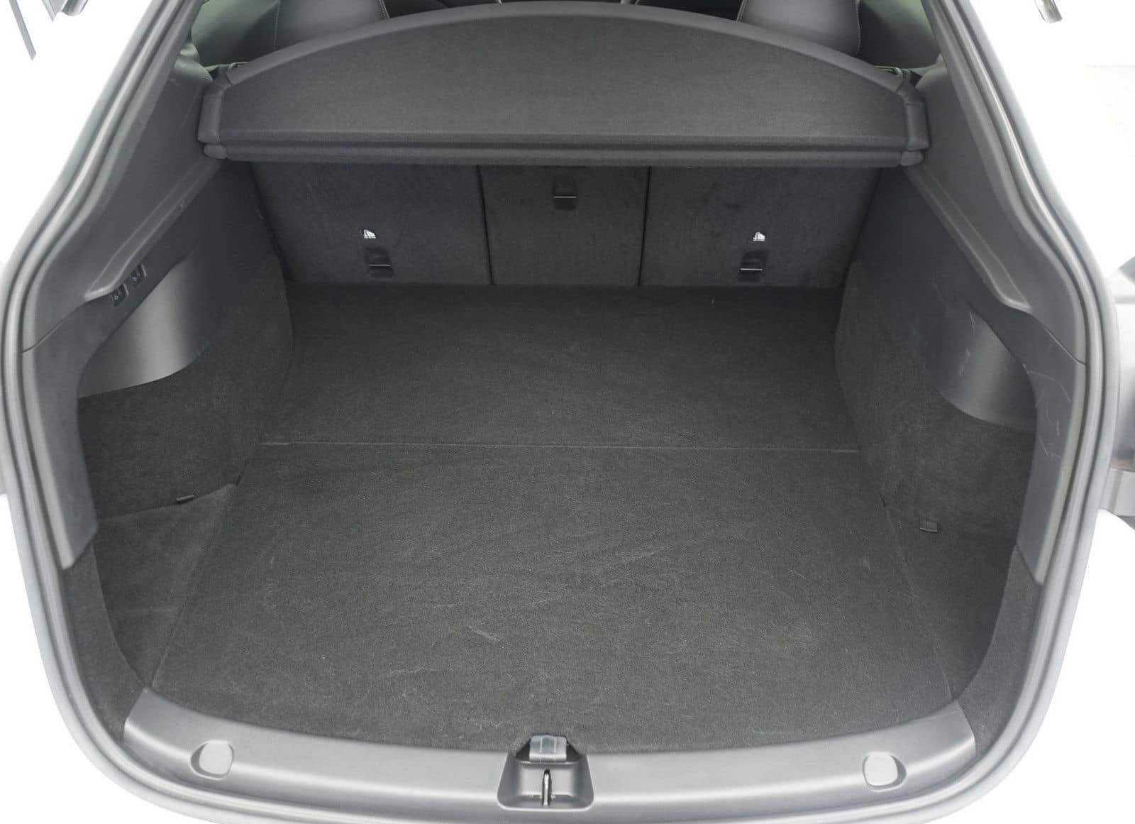 Tesla Model Y PANO NAVI ACC LEDER KAM 4XSHZ LED foto 15