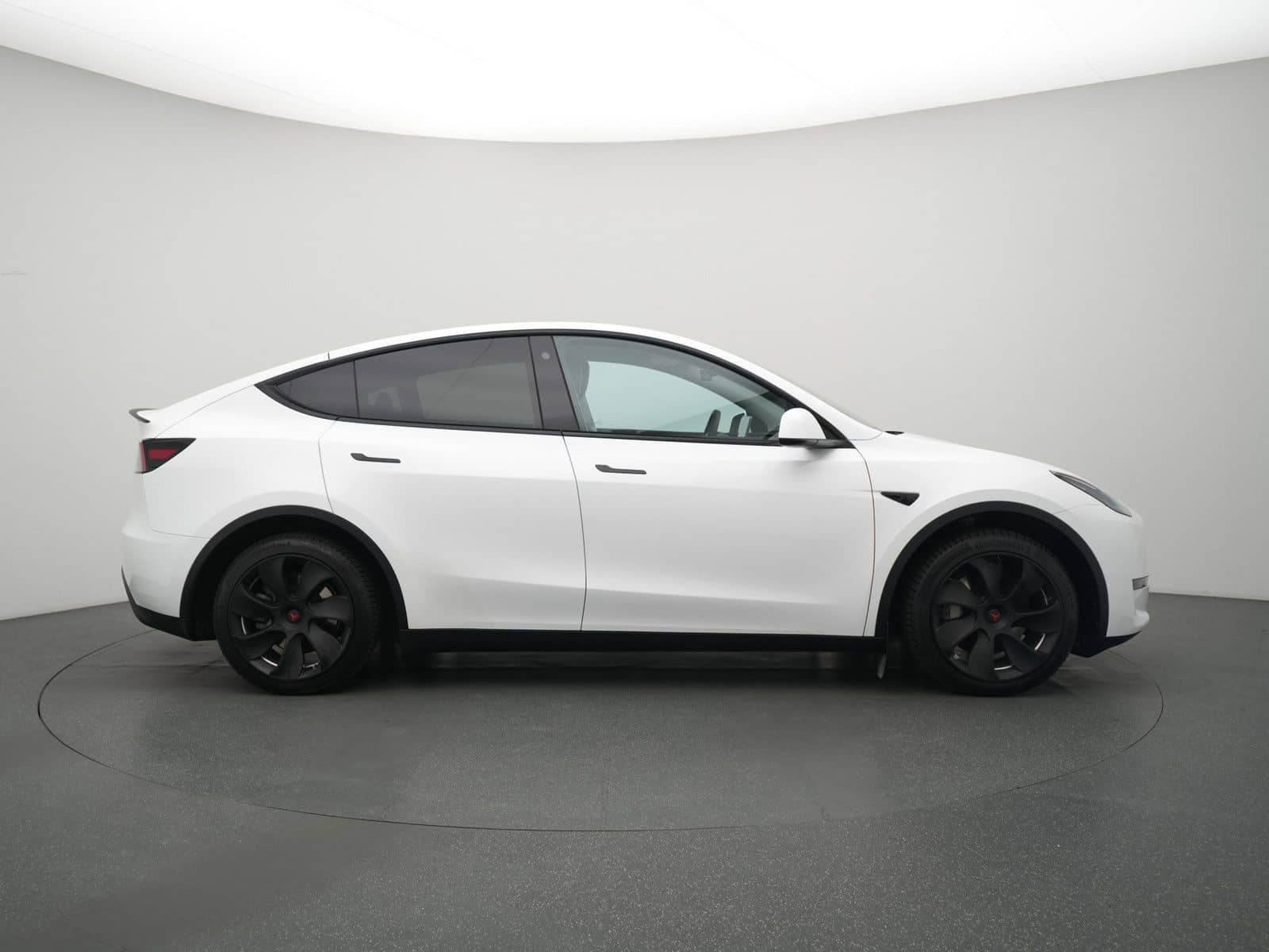 Tesla Model Y PANO NAVI ACC LEDER KAM 4XSHZ LED foto 3