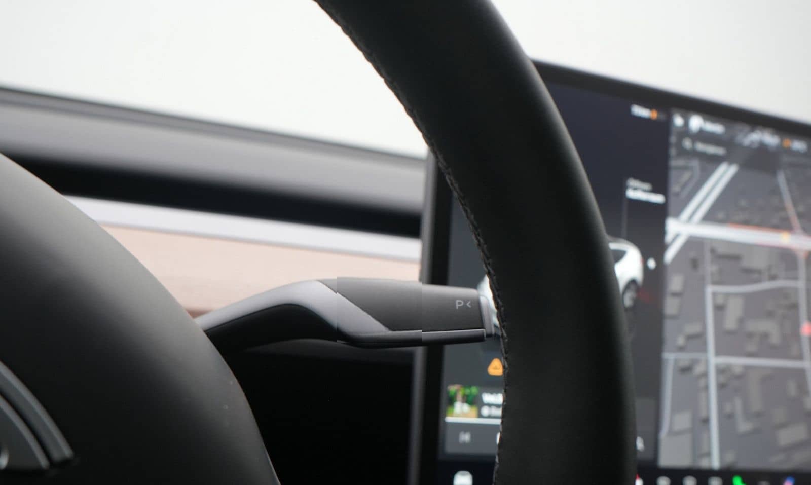 Tesla Model Y PANO NAVI ACC LEDER KAM 4XSHZ LED foto 6