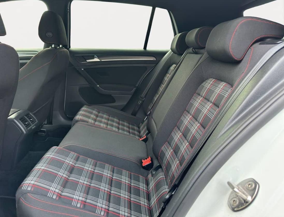 Volkswagen Golf VII GTI LED/Virco/Carplay/SHZ/PDC foto 13