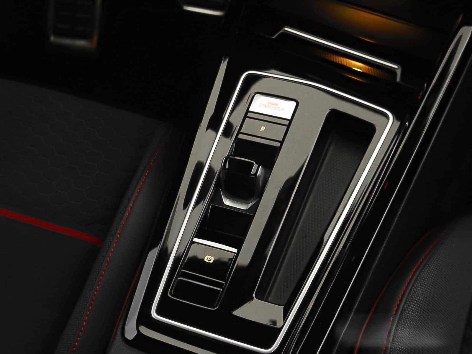 Volkswagen Golf VIII GTI Clubsport 2.0 TSI Navi IQ.LIGHT R- foto 16