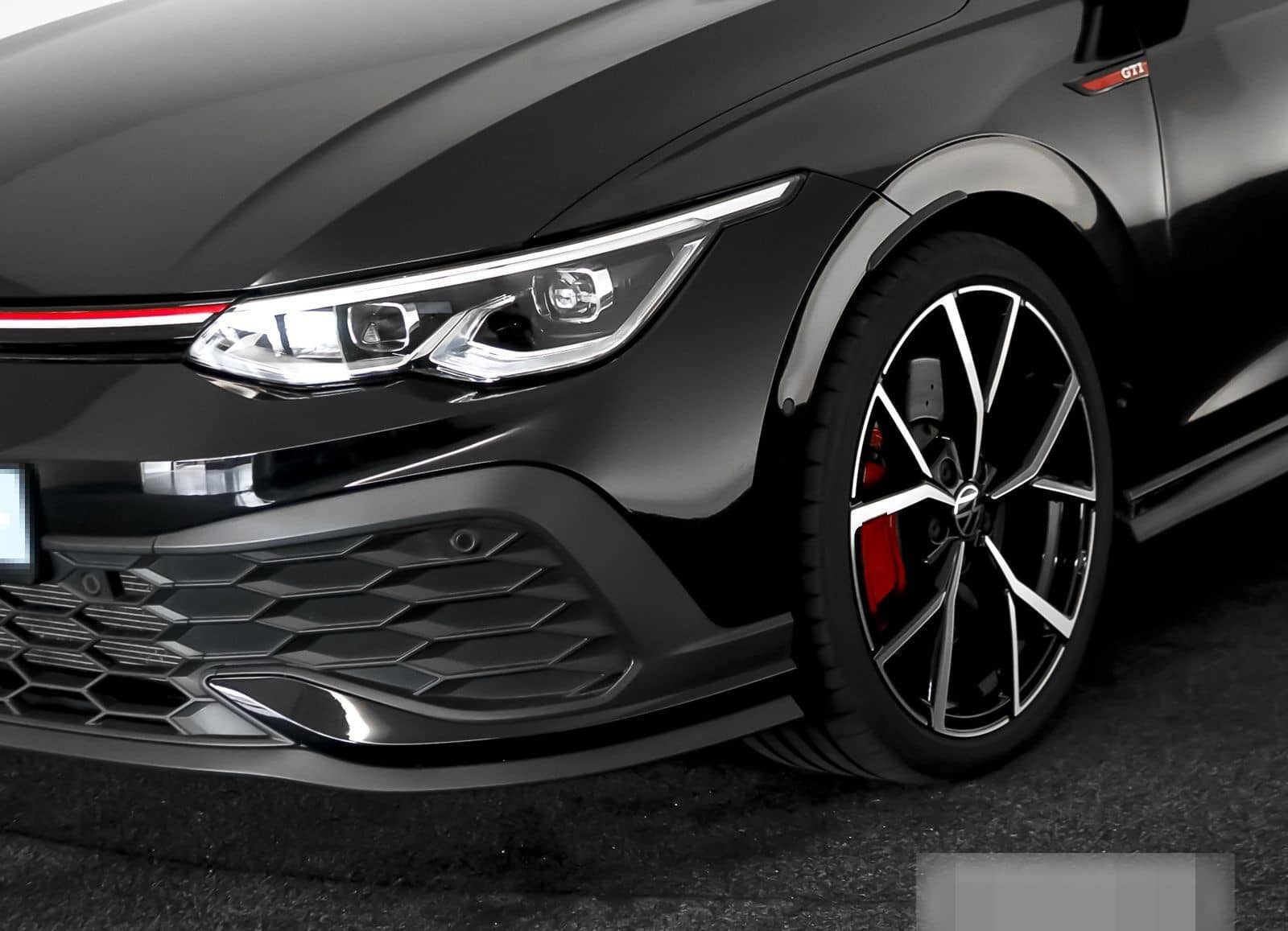 Volkswagen Golf VIII GTI Clubsport 2.0 TSI Navi LED+ R-KAM foto 11