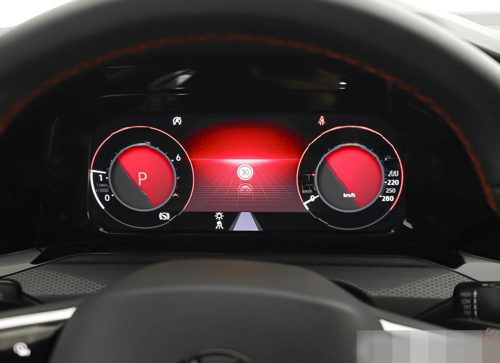 Volkswagen Golf VIII GTI Clubsport 2.0 TSI Navi LED+ R-KAM foto 22