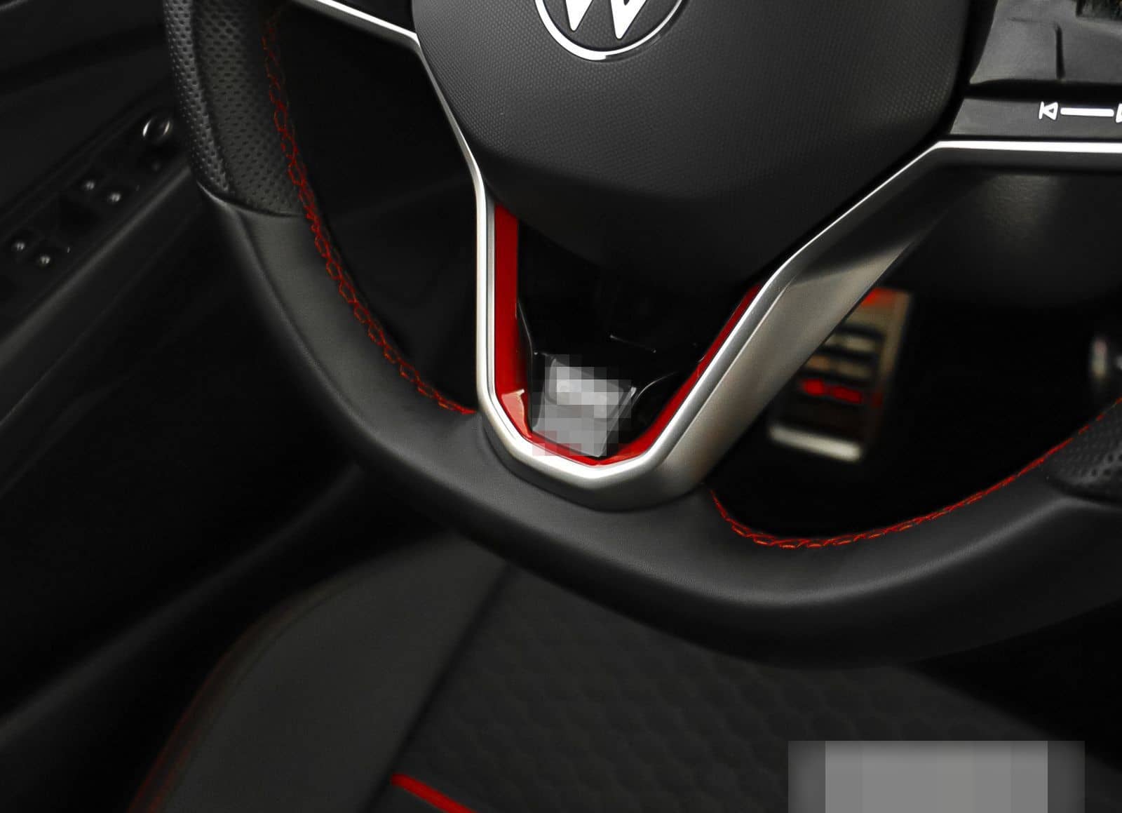 Volkswagen Golf VIII GTI Clubsport 2.0 TSI Navi LED+ R-KAM foto 24