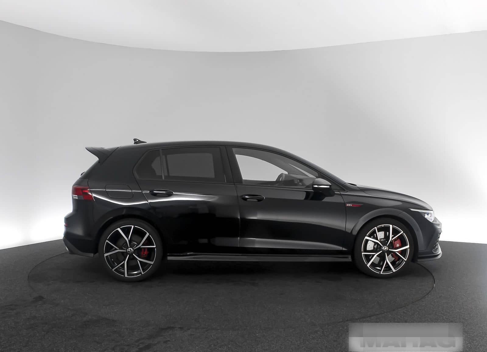 Volkswagen Golf VIII GTI Clubsport 2.0 TSI Navi LED+ R-KAM foto 6