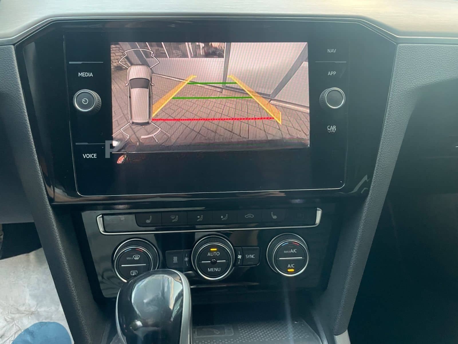 Volkswagen Passat Variant 1.Hand Leder LED Navi Service neu foto 14