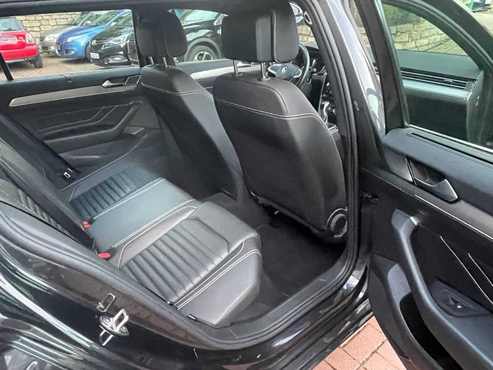 Volkswagen Passat Variant 1.Hand Leder LED Navi Service neu foto 10