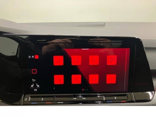 Volkswagen Golf GTI VIII 2.0 TSI DSG Clubsport LED PAN Alca foto 11