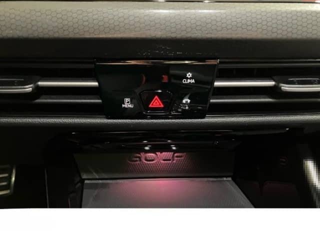 Volkswagen Golf GTI VIII 2.0 TSI DSG Clubsport LED PAN Alca foto 12