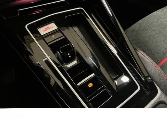 Volkswagen Golf GTI VIII 2.0 TSI DSG Clubsport LED PAN Alca foto 13