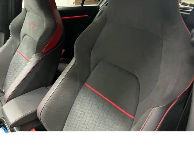 Volkswagen Golf GTI VIII 2.0 TSI DSG Clubsport LED PAN Alca foto 17