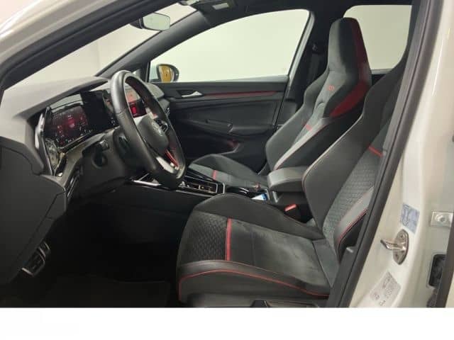 Volkswagen Golf GTI VIII 2.0 TSI DSG Clubsport LED PAN Alca foto 18