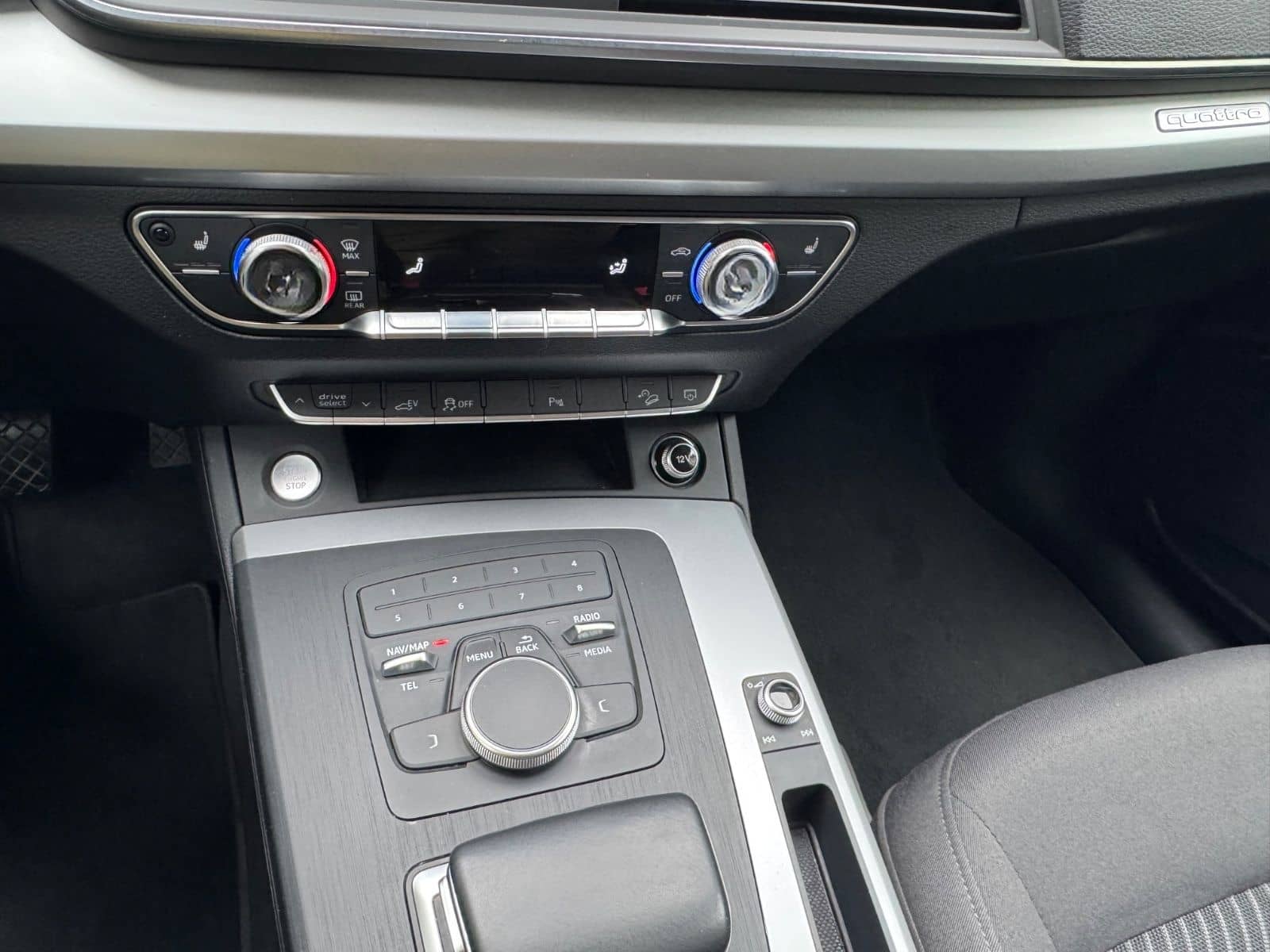 Audi Q5 50 TFSI e quattro*S-Line*Navi*RFK*AHK* foto 16