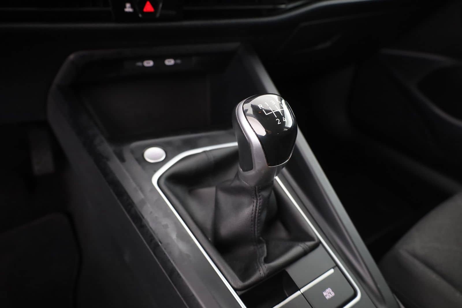 Volkswagen Golf VIII Variant 2.0 TDI Life LED Navi ACC AHK foto 13