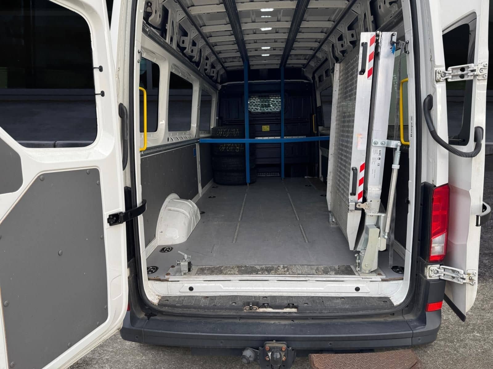 Volkswagen Crafter 35 TDI *4Motion*Automatik*AHK*Rampe* foto 14