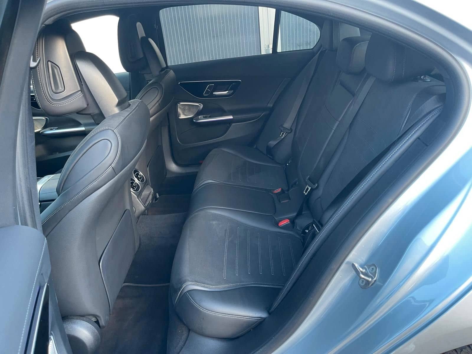 Mercedes-Benz C 300d 4Matic Limo AMG/AUT/1HD/MWST/NAVI/SHZ/19 foto 9