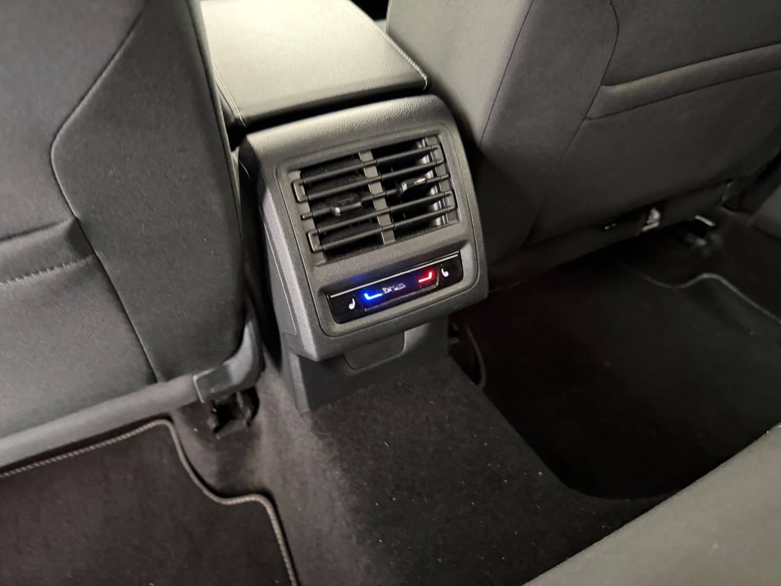 Volkswagen Golf VIII Variant Active R line+STANDH.+MATRIX+ foto 24