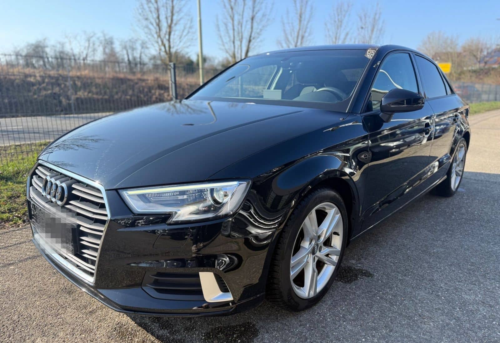 Audi A3 35 TFSI sport*Kamera*Navi*Garantie* foto 1