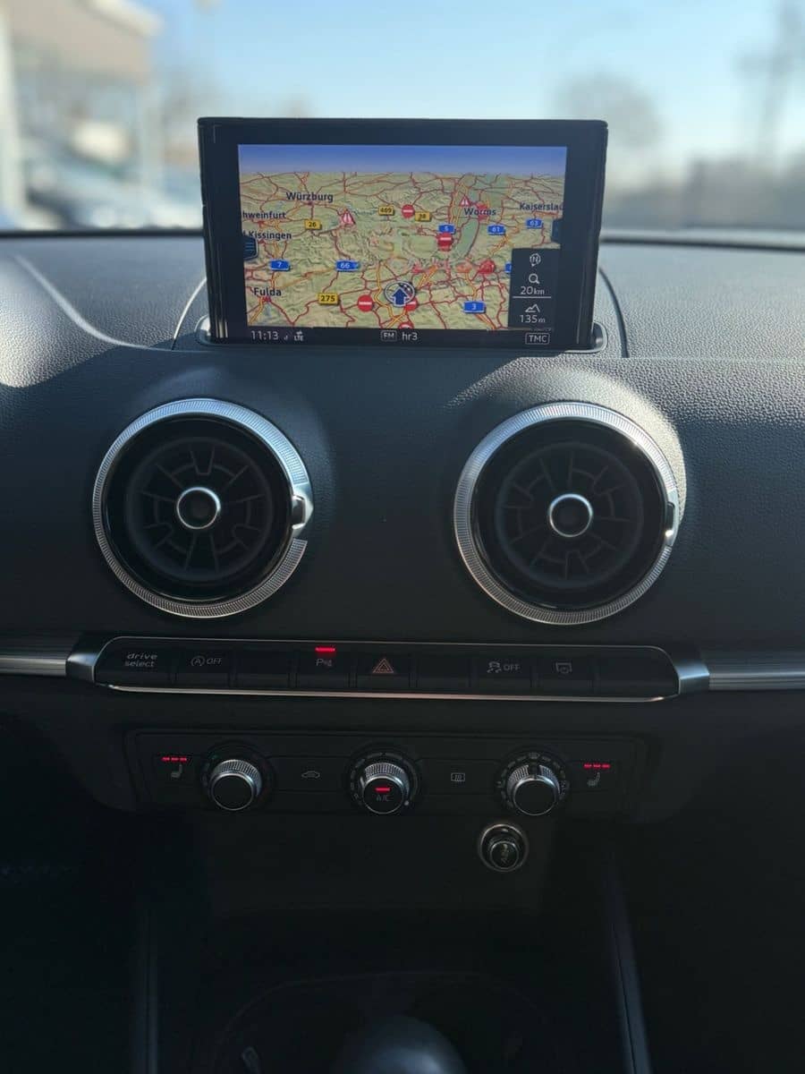 Audi A3 35 TFSI sport*Kamera*Navi*Garantie* foto 16