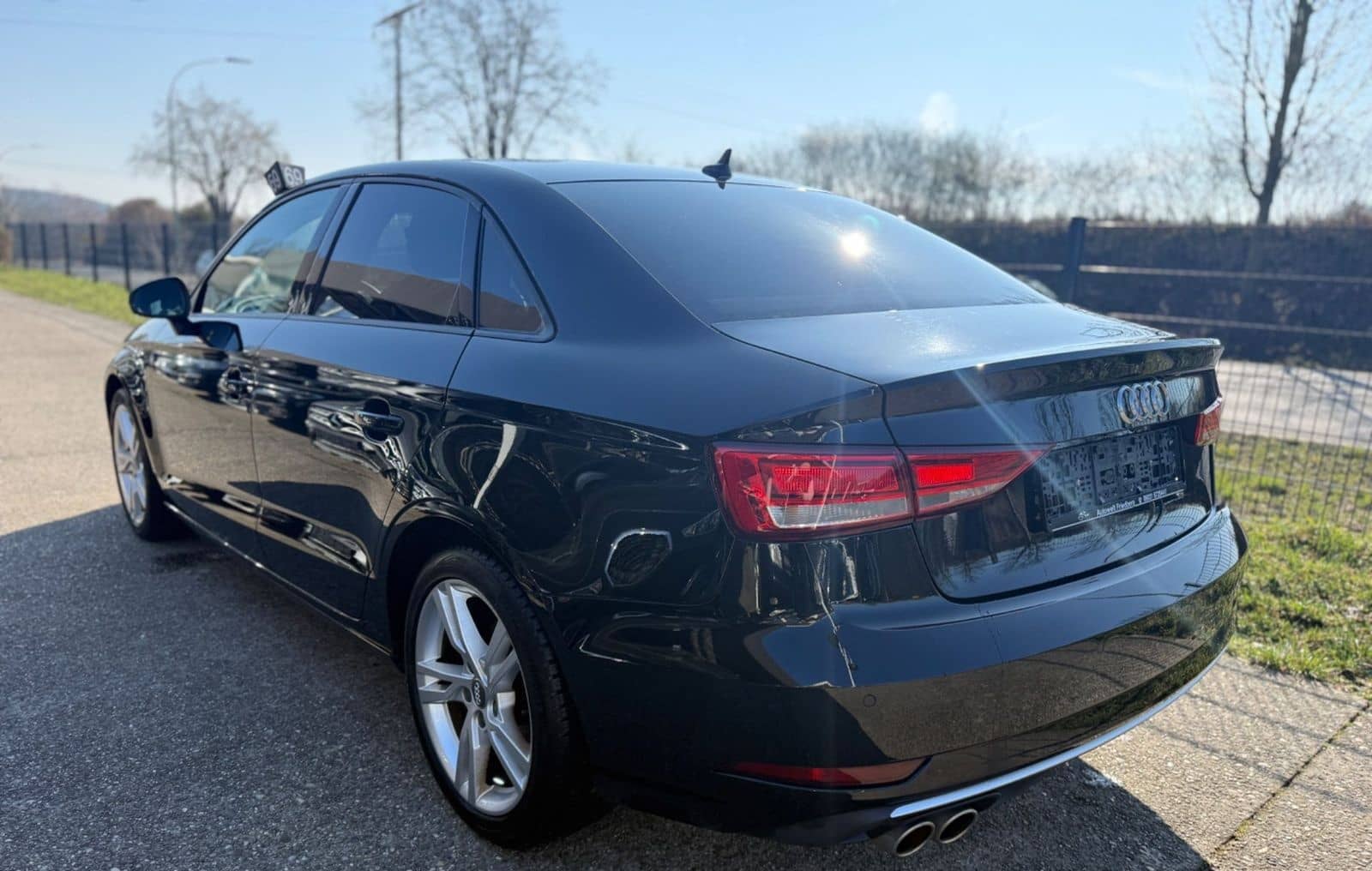 Audi A3 35 TFSI sport*Kamera*Navi*Garantie* foto 7