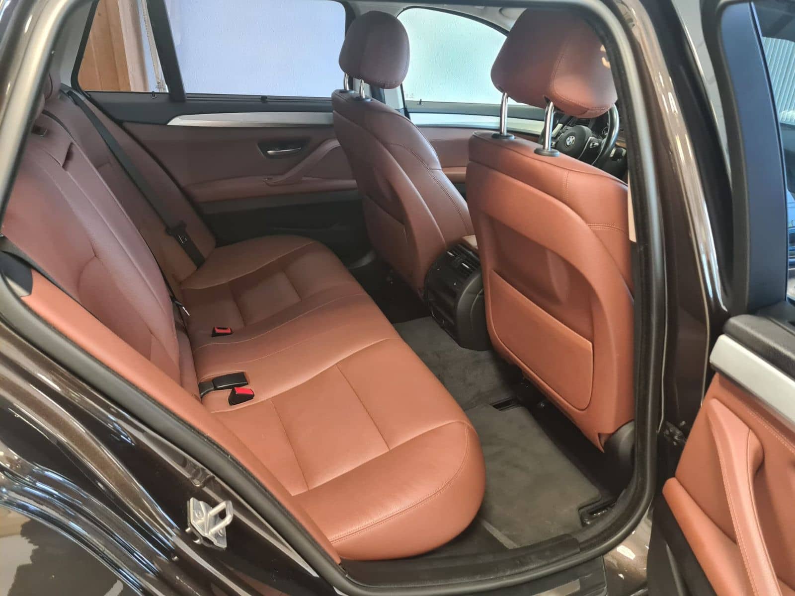 BMW 520 d xDrive / AHK / Bi-XENON / LEDER foto 10