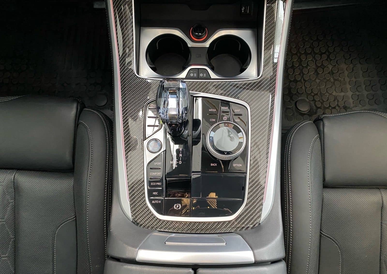 BMW X5 M50i Pano Sky HUD DA Prof. B&W 22´´ STH foto 13