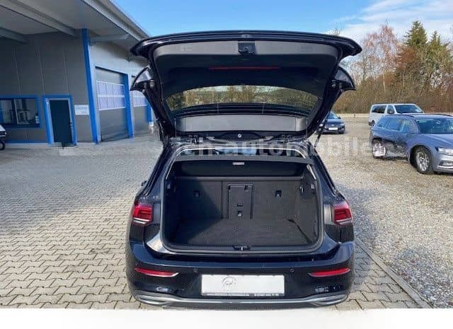 Volkswagen Golf VIII 2,0TDi MOVE DSG ACC AHK KAMERA PDC SHZ foto 9