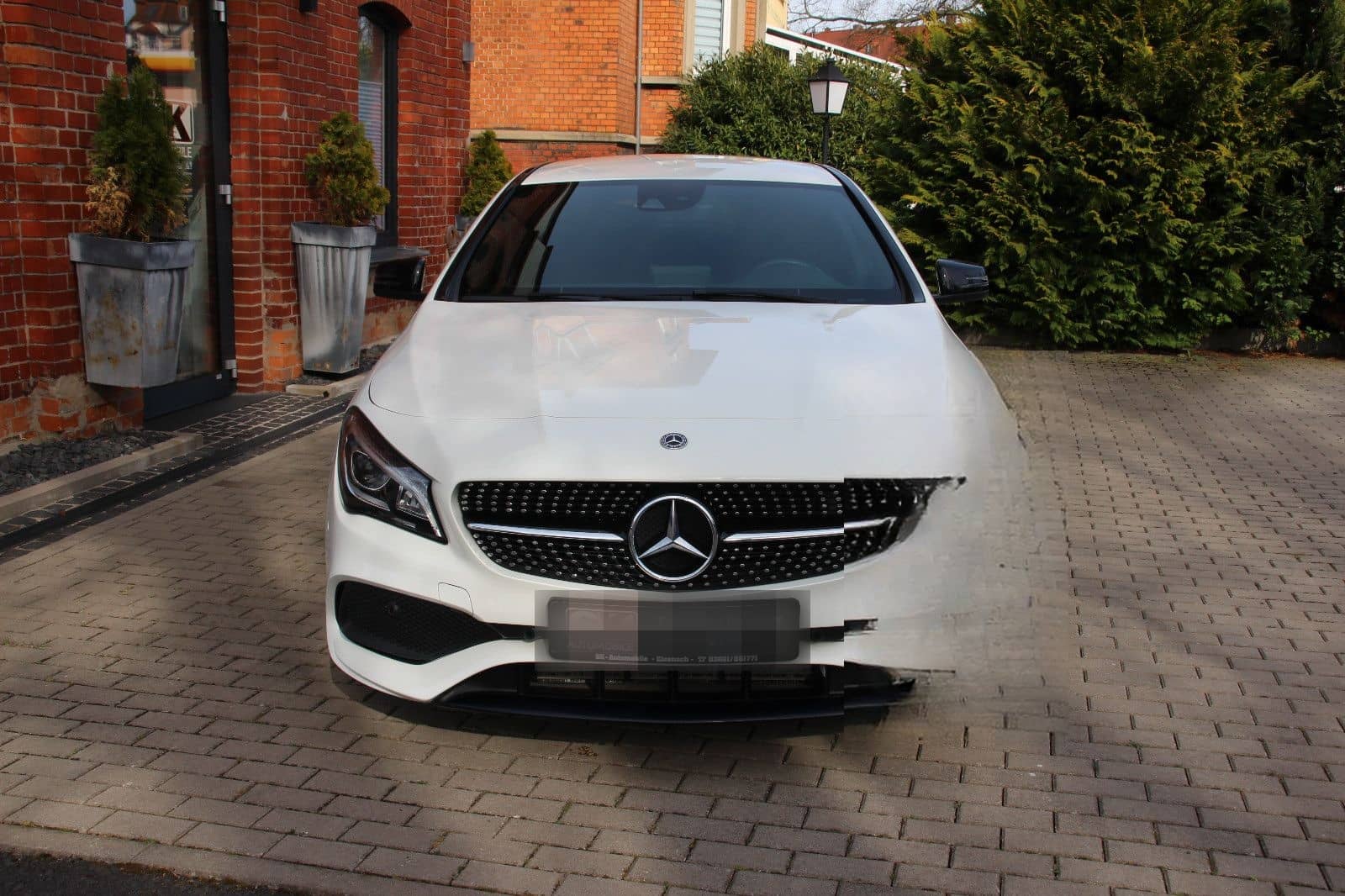 Mercedes-Benz CLA 220 Shooting Brake AMG-Line 4Matic foto 3