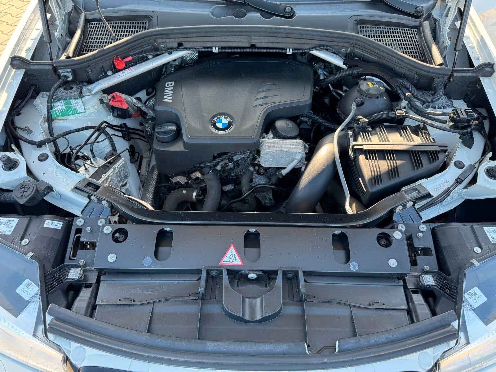 BMW X4 xDrive 28 i M PAKET XENON KAMERA LEDER AHK foto 23