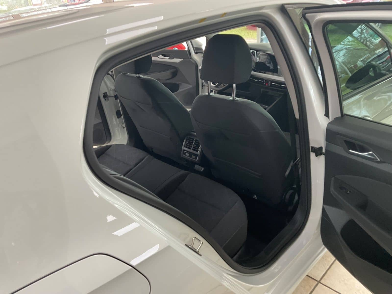 Volkswagen Golf VIII Lim. Life eTSI foto 12