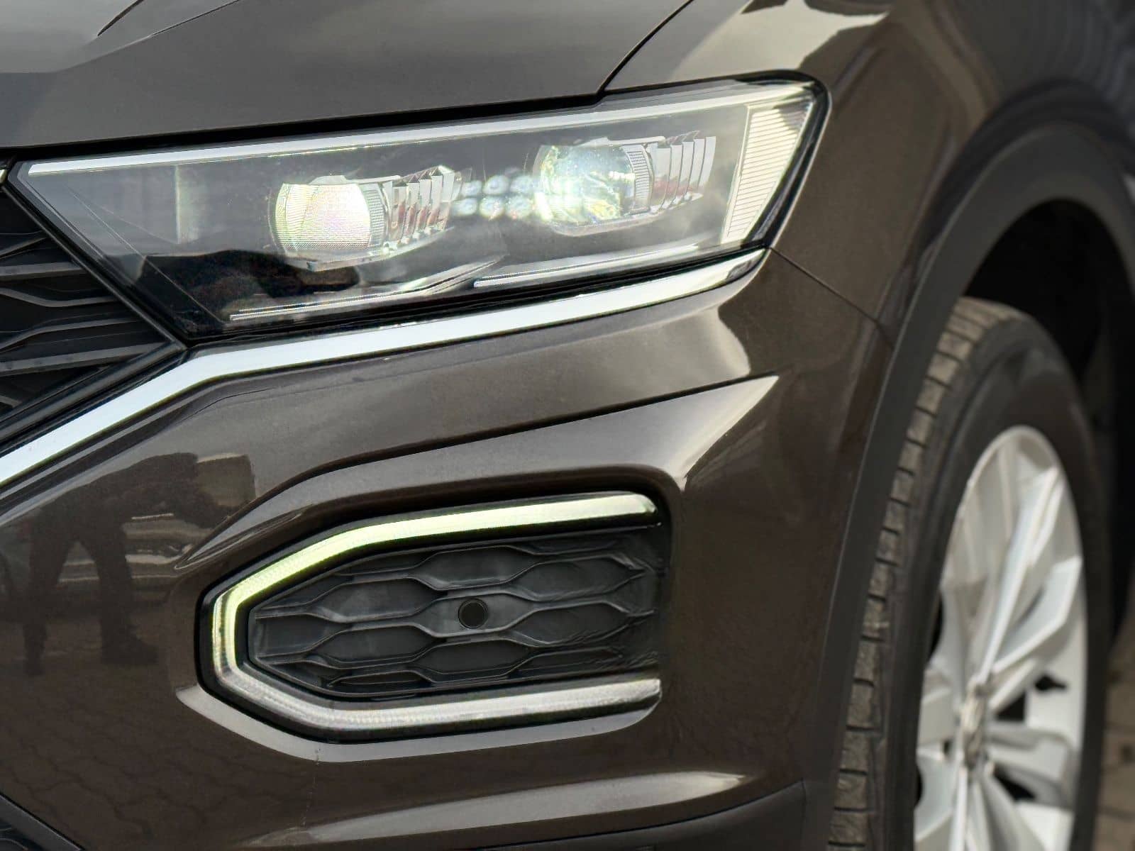 Volkswagen T-Roc Sport 4Motion/DSG/VirtC/AHK/Pano/190PS/ACC foto 4