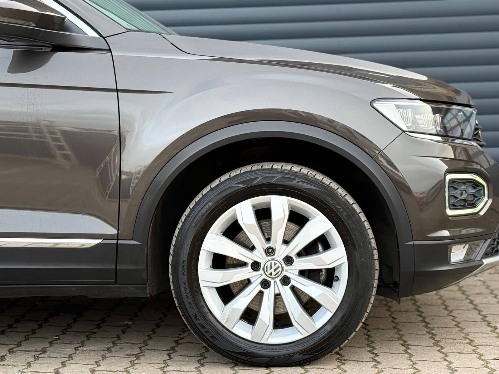 Volkswagen T-Roc Sport 4Motion/DSG/VirtC/AHK/Pano/190PS/ACC foto 7