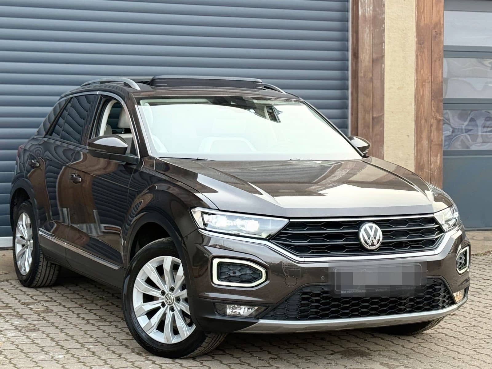 Volkswagen T-Roc Sport 4Motion/DSG/VirtC/AHK/Pano/190PS/ACC foto 10