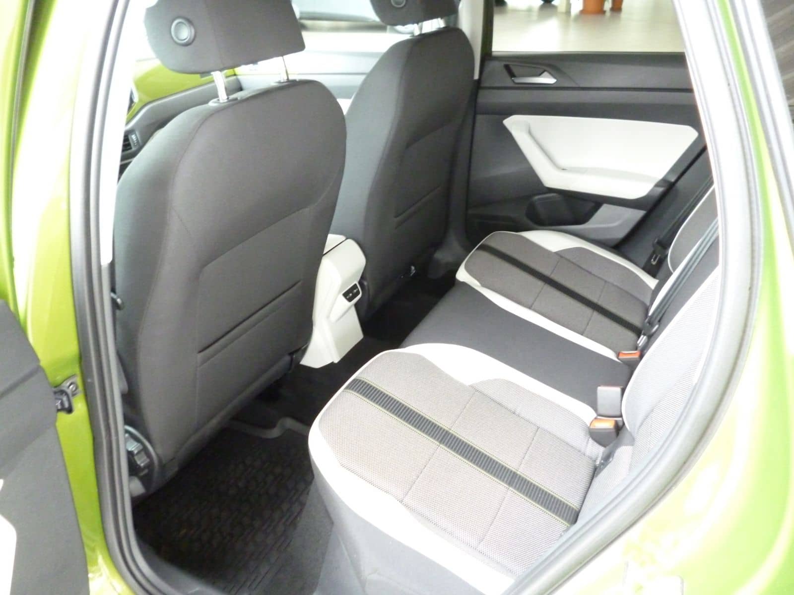 Volkswagen Taigo 1.0 TSI/DSG*Style*MATRIX*NAVI*ACC*SHZG * foto 10