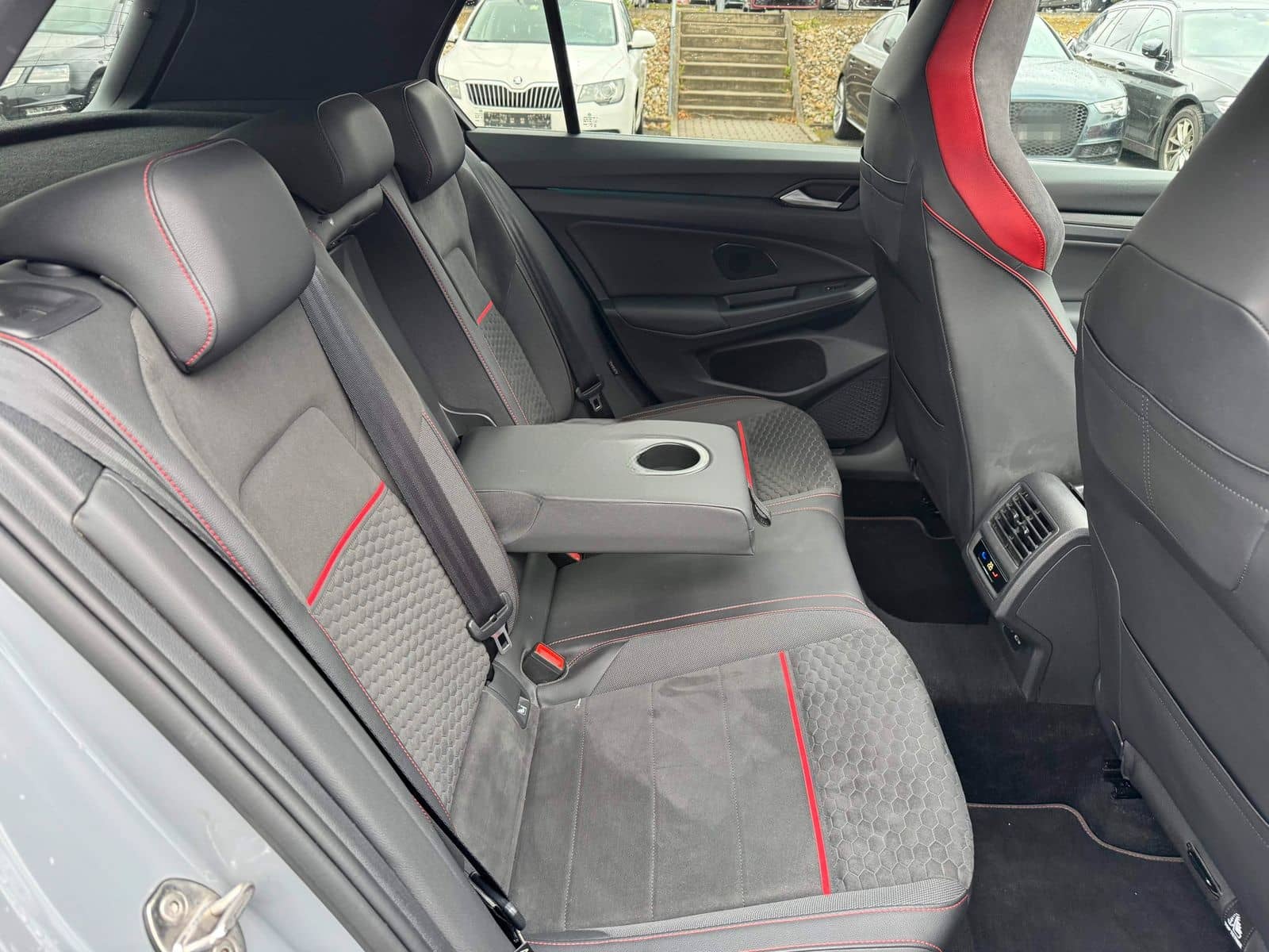 Volkswagen Golf GTI ClubSport 45 2.0 TSI HARMA PANO AKRA IQ foto 14