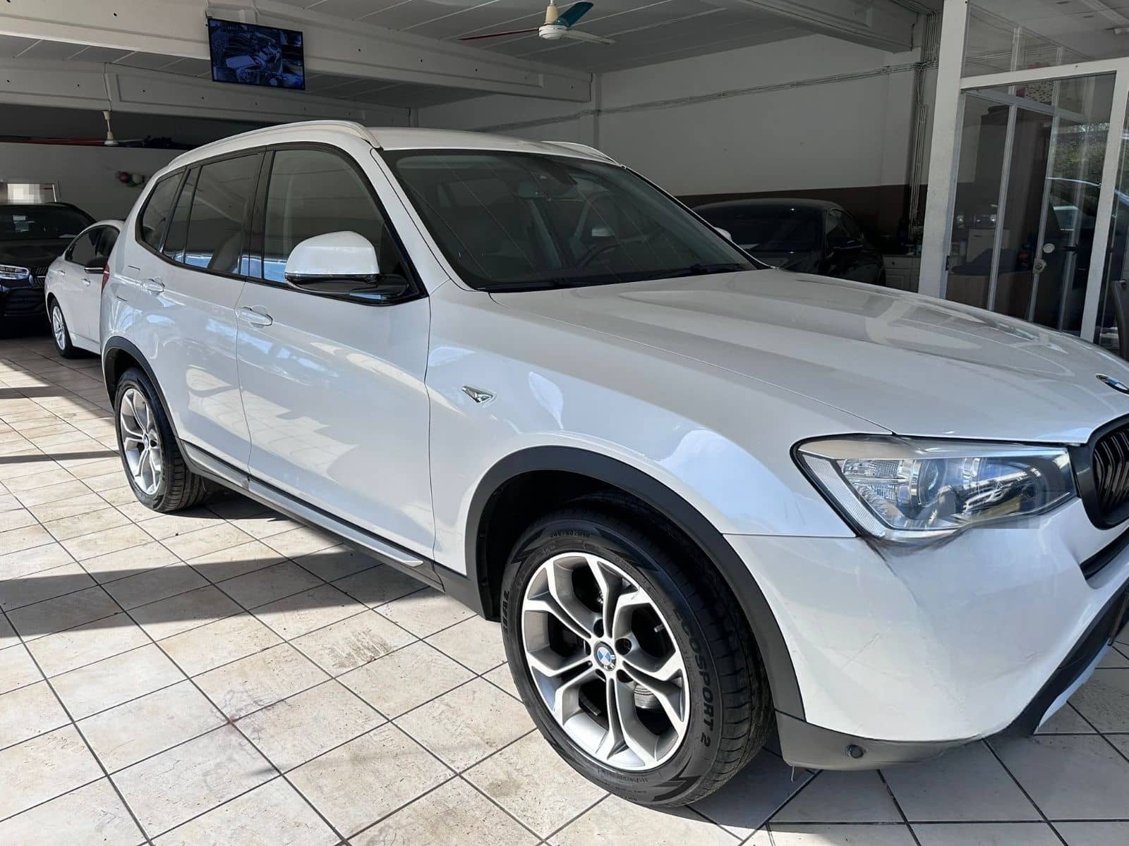 BMW X3 xDrive 20 d xLine Leder xenon AHK Navi Euro6 foto 1