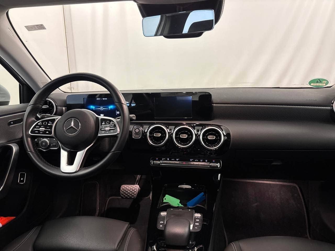 Mercedes-Benz A 250 e Lim. Progressive ACC BLIS HuD Key LED La foto 5