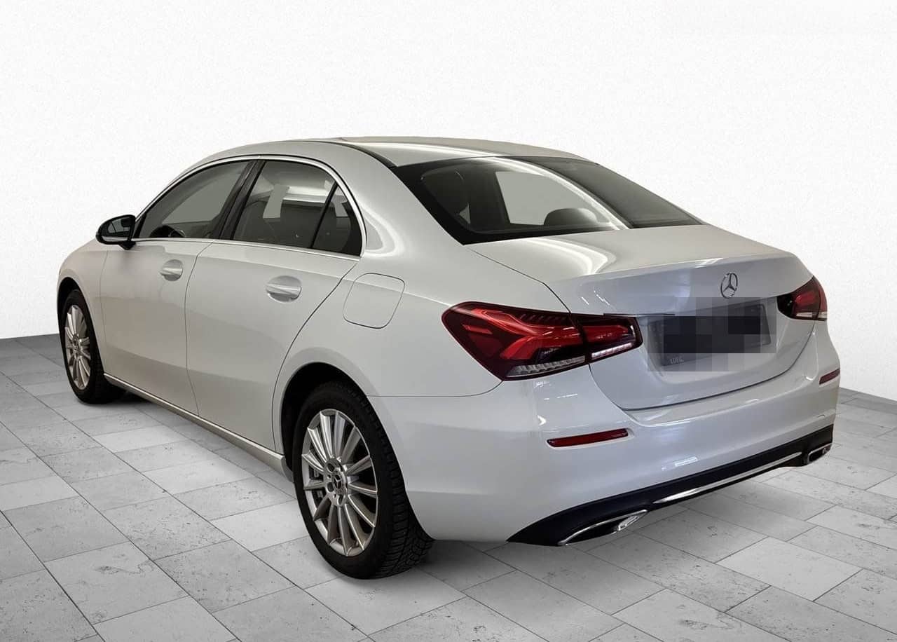 Mercedes-Benz A 250 e Lim. Progressive ACC BLIS HuD Key LED La foto 7