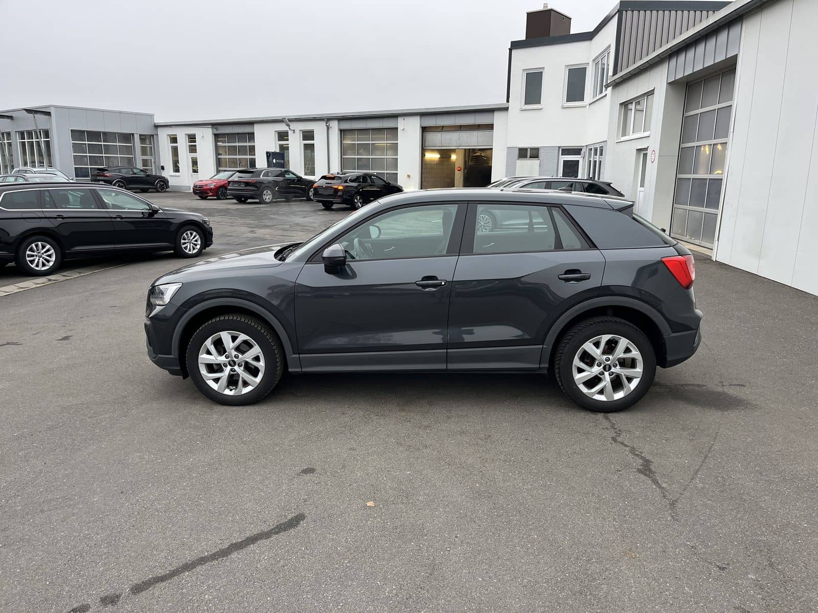 Audi Q2 35 1.5 TFSI S tronic 135€ m.20% Anz. 17Zoll P foto 2
