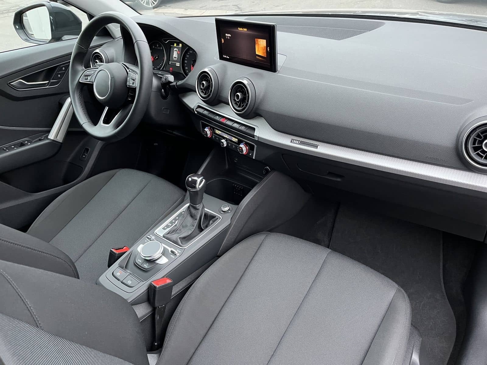 Audi Q2 35 1.5 TFSI S tronic 135€ m.20% Anz. 17Zoll P foto 12