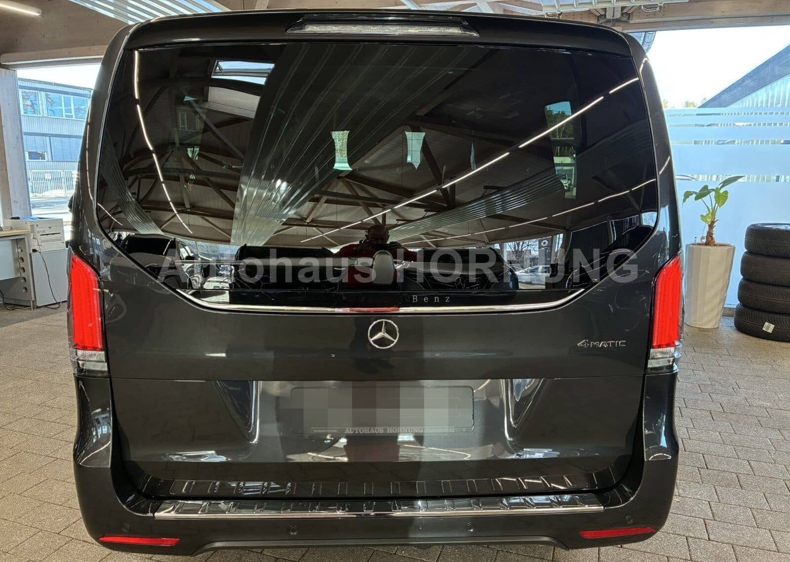 Mercedes-Benz V 300 d 4M*EXCLUSIVE*AMG*AIRMATIC*PANO*7-SITZER foto 7