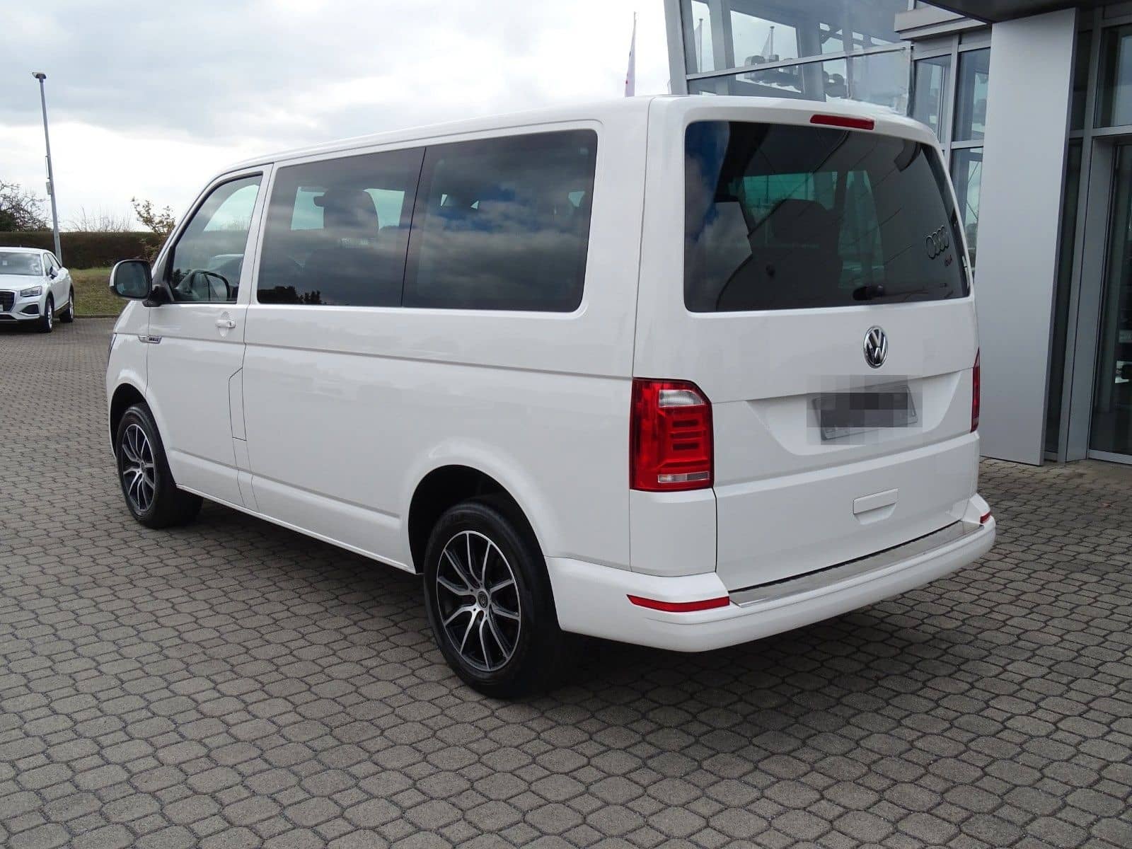 Volkswagen T6.1 Caravelle 2.0 TDI DSG Comfortline foto 6