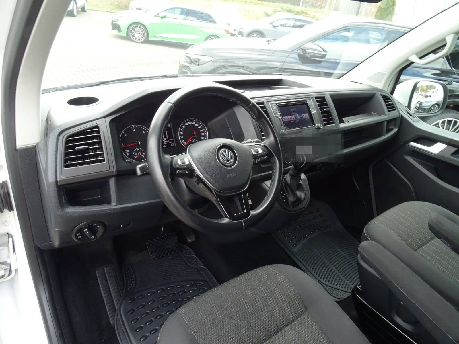 Volkswagen T6.1 Caravelle 2.0 TDI DSG Comfortline foto 8