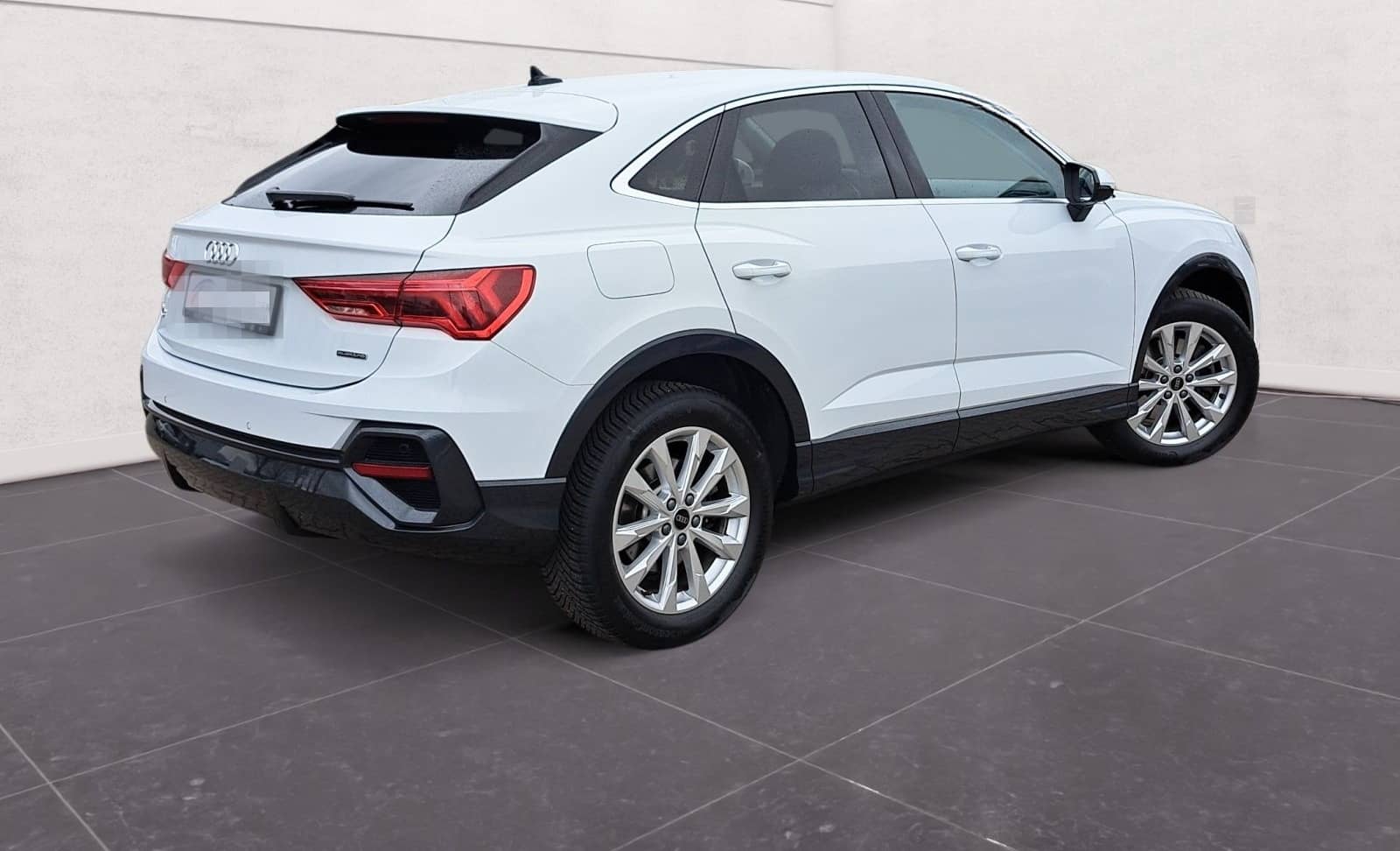 Audi Q3 Sportback 40 TFSI quattro S tronic NAV KAM GR foto 9