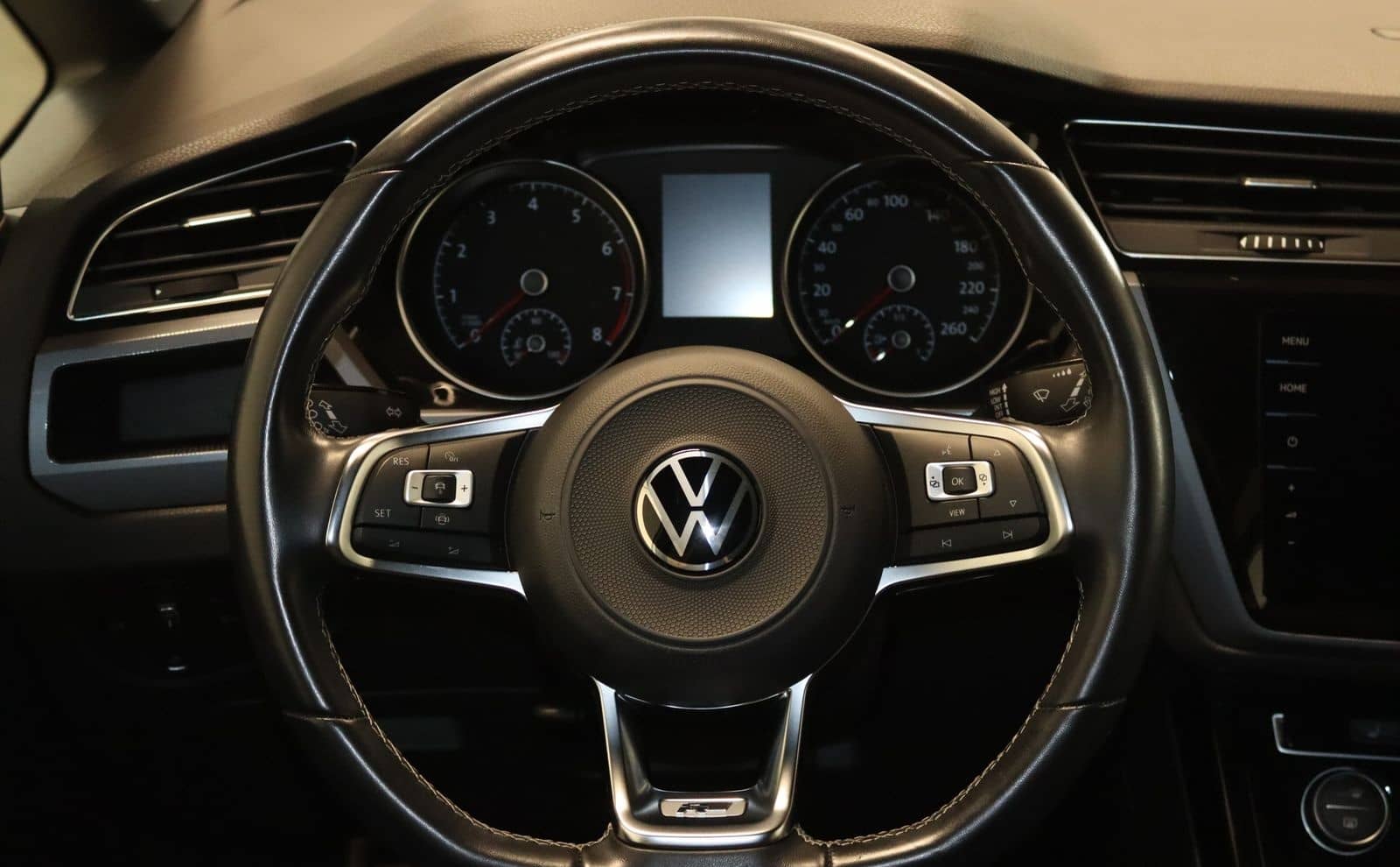 Volkswagen Touran 1.5 TSI 3x R-Line -NAV-LED-ACC-4xSHZ-TOTW foto 14