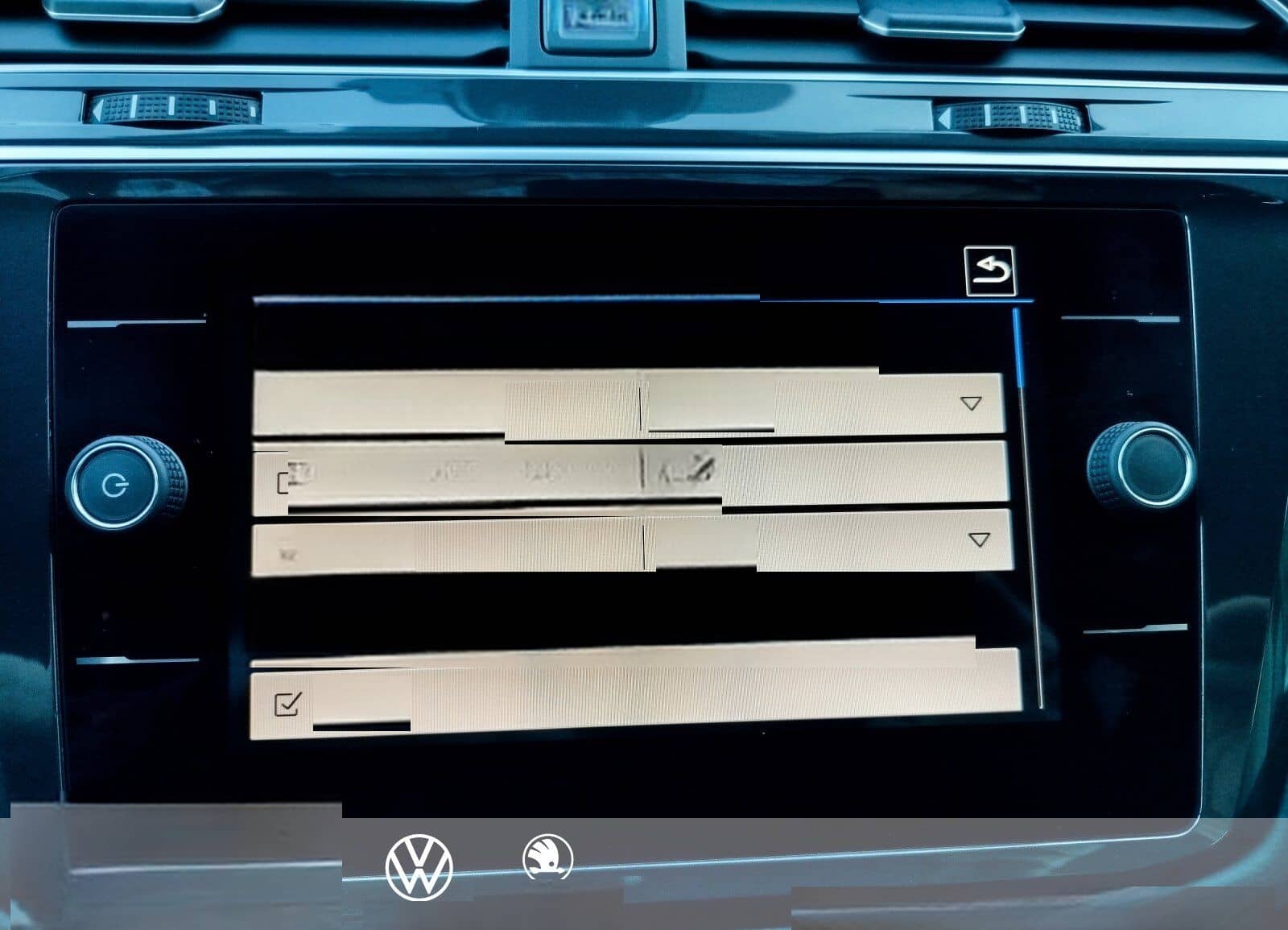 Volkswagen Tiguan 2.0 TDI DSG IQ.DRIVE AHK Standheizung HUD foto 15